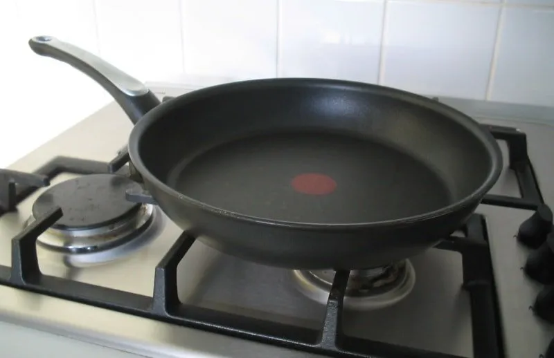 Способы очистки чугунной сковороды