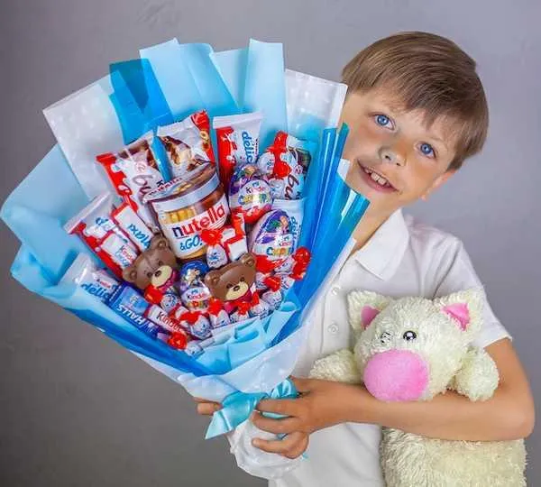 Букеты из конфет для детей 8-10 лет: